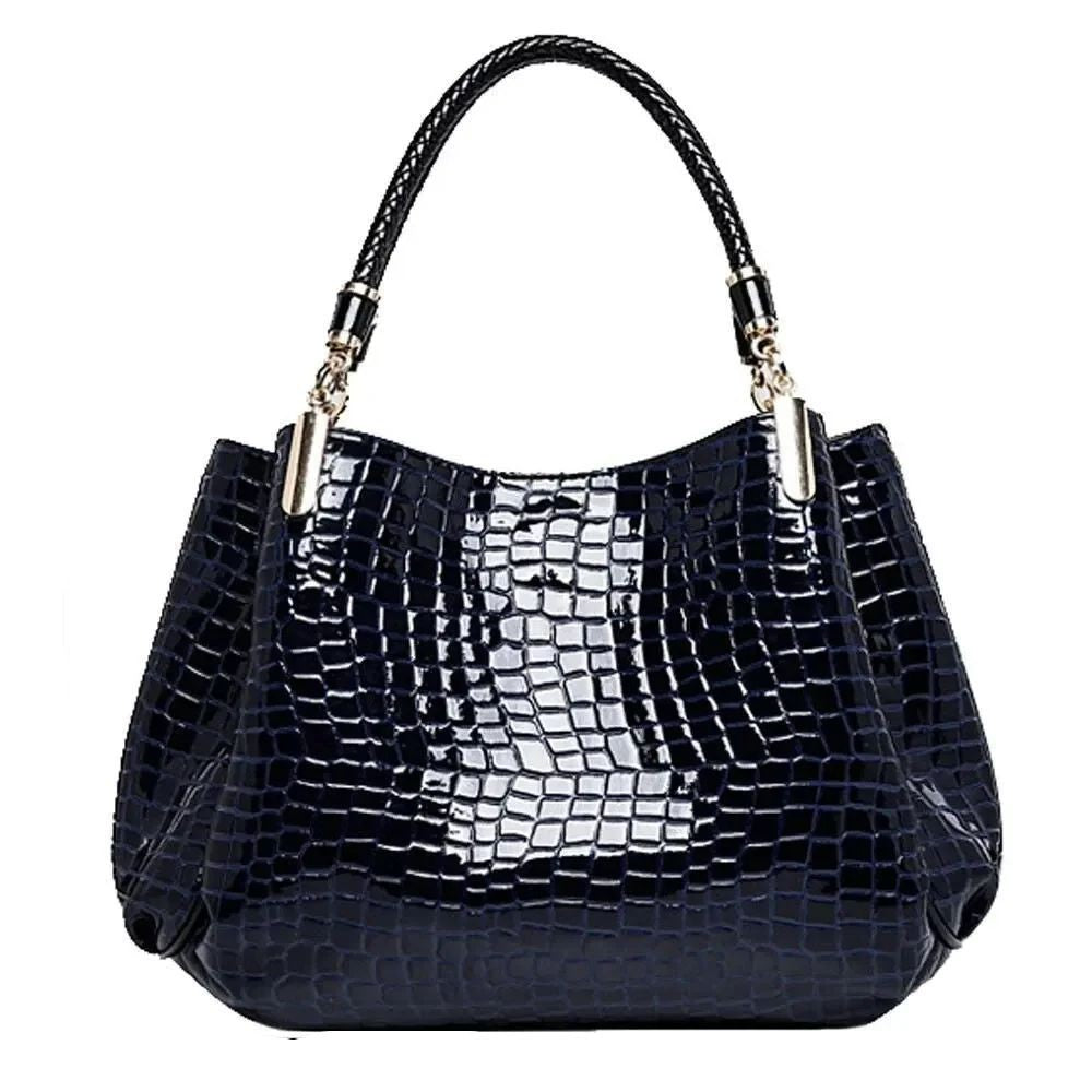 Bolsa Grande Preta com Textura Luxuosa