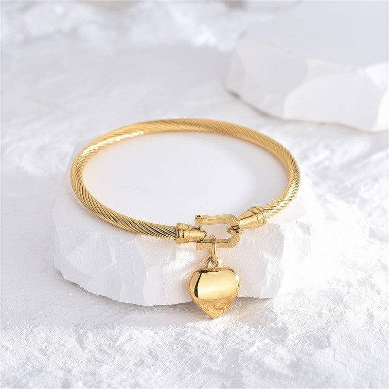 Pulseira com Pingente de Coração